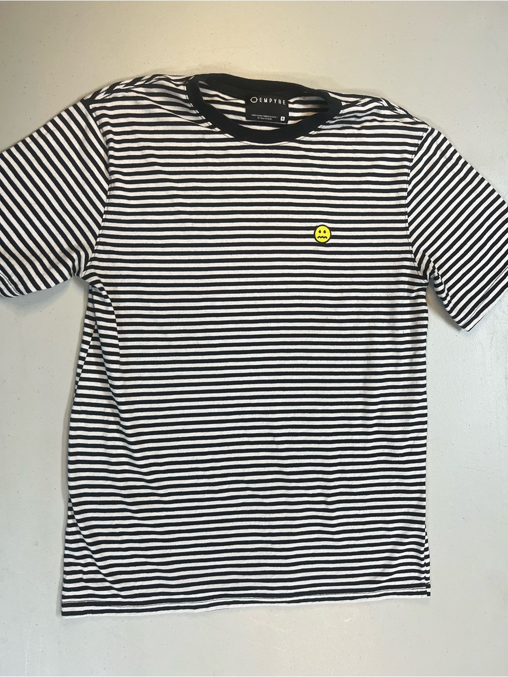 Empyre Striped T-Shirt Men’s Medium Black White Smiley Face Skate Streetwear Tee